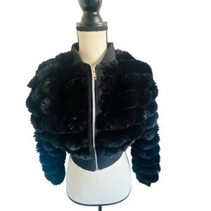 ANWND Forever 21  Black Faux Fur Jacket